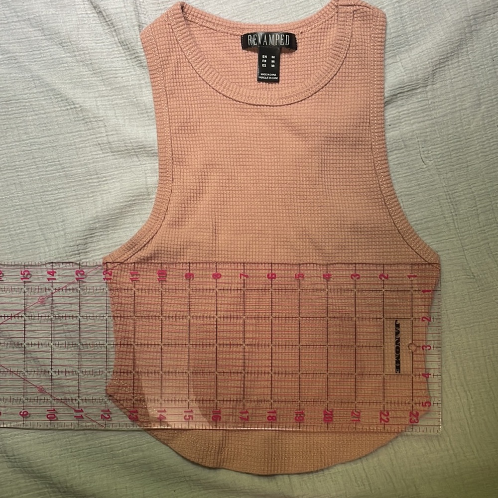 Cropped Tank - Picture 5 of 9